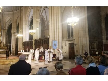 Des fidèles parisiens de la messe traditionnelle ont rencontré Mgr Ulrich